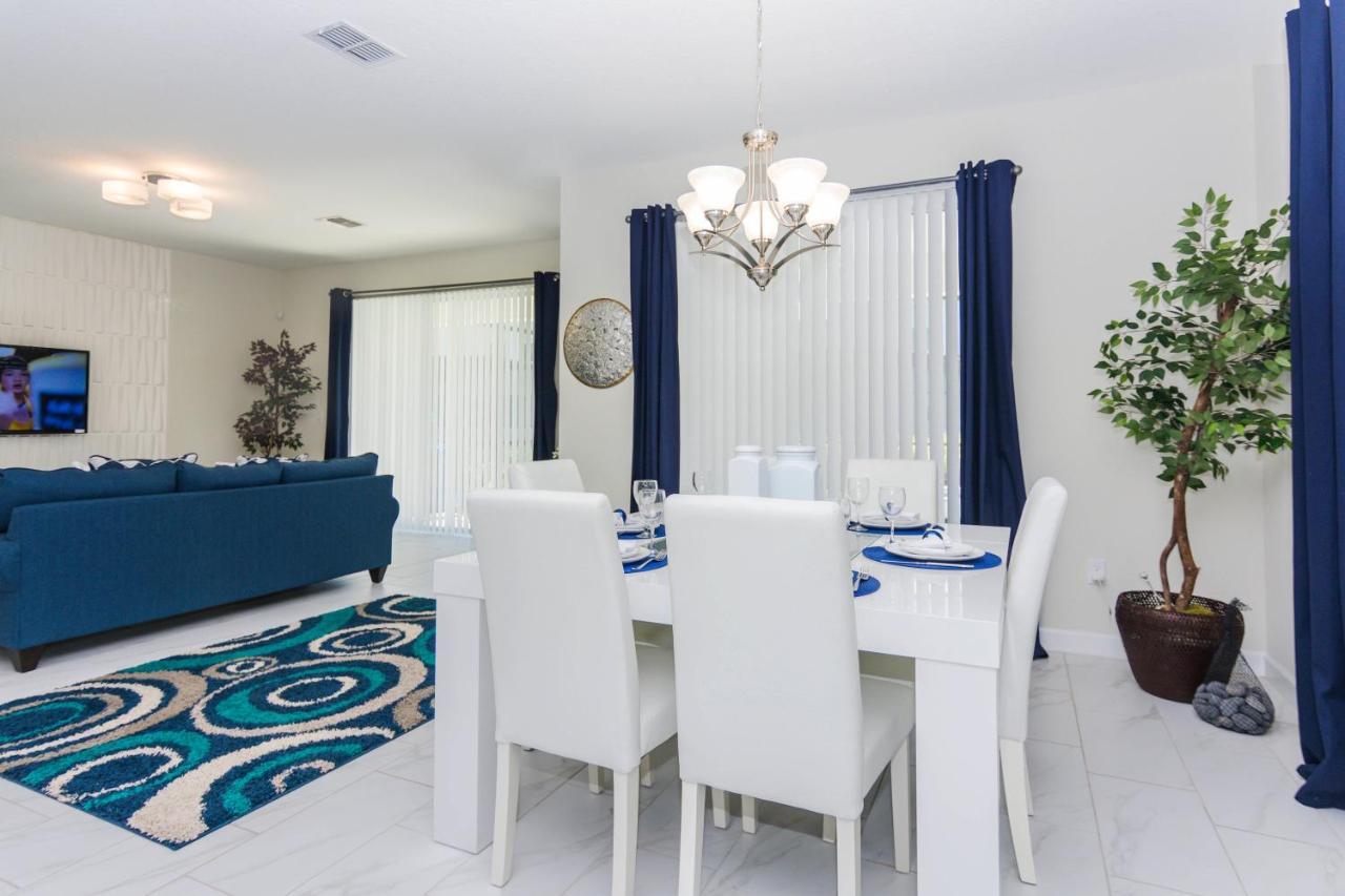 Enchanting Decor Home With Private Pool At Storey Lake Resort Sl4714 Kissimmee Exterior photo